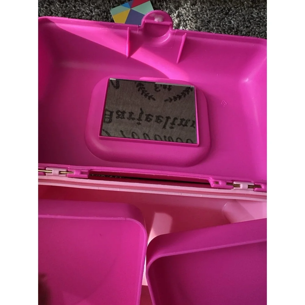 Caboodles pretty petite